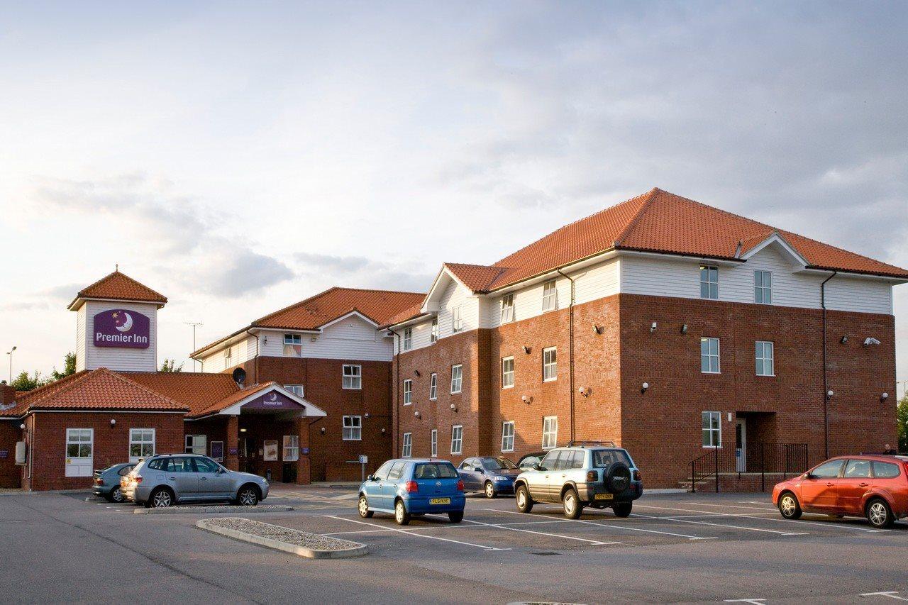 Premier Inn Челмсфорд Экстерьер фото